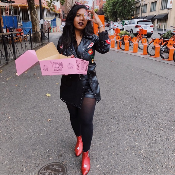 Meet your Posher, Heather - Picture 6 of 6